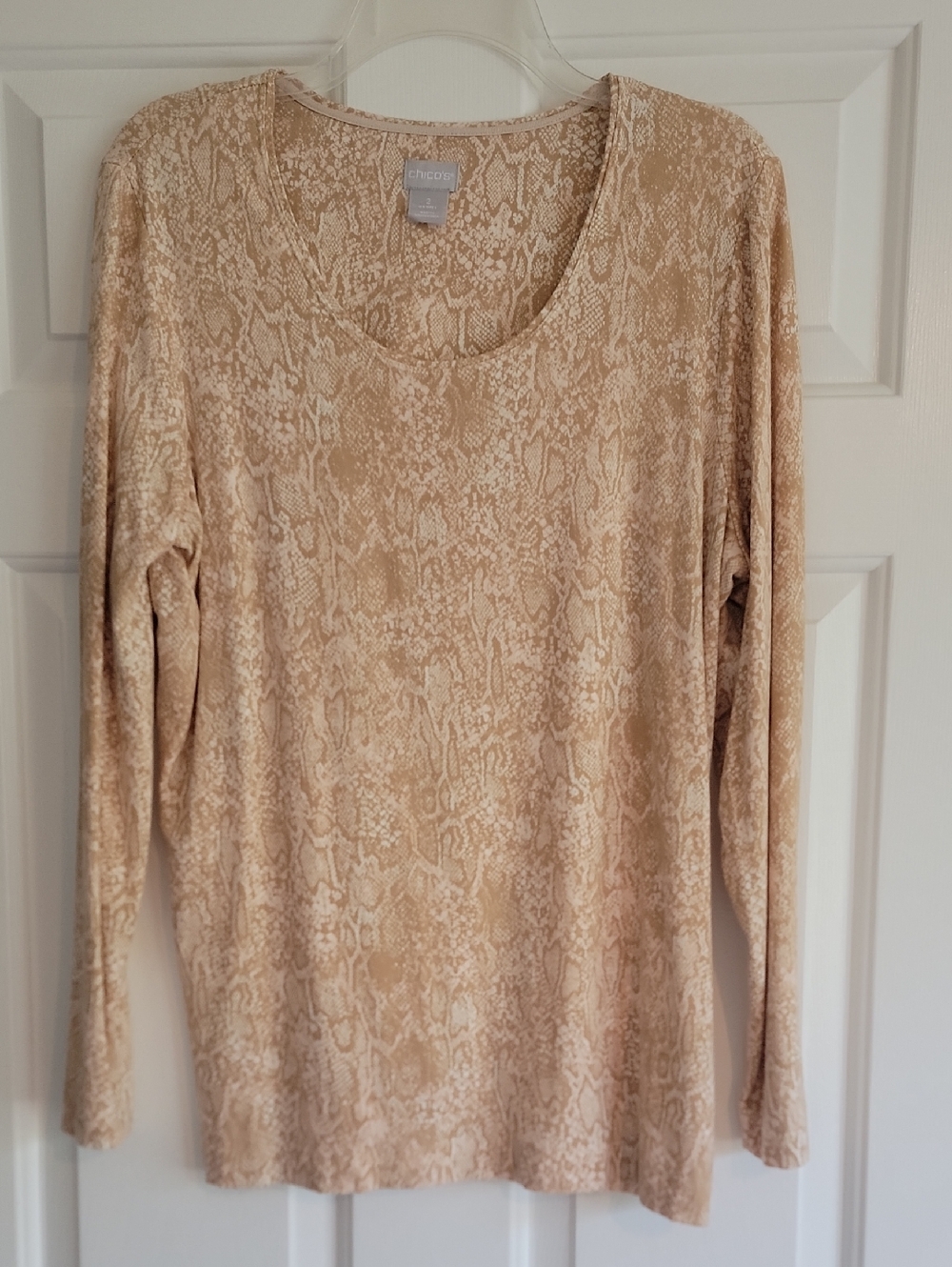 Chico's Touch Of Cool Neutral Beige Snake-Print Long Sleeve Top, Size 2(L)